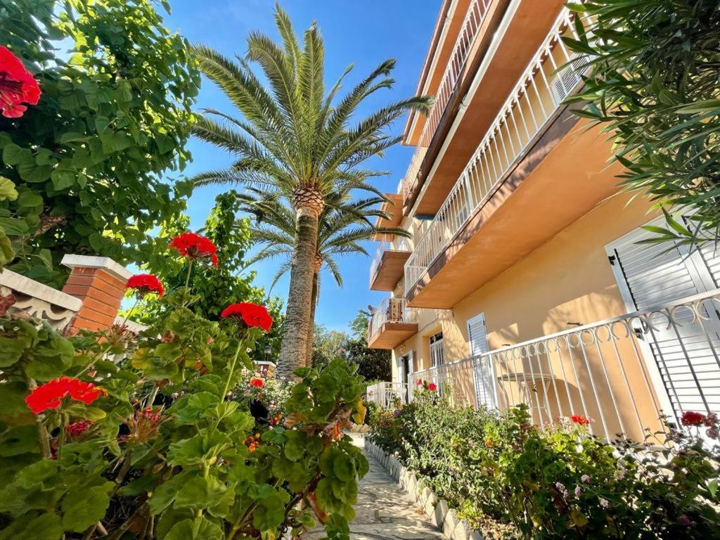 For A Stay Vedettes Cambrils Εξωτερικό φωτογραφία